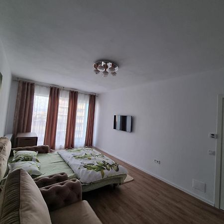 Casa Ta La Munte Apartment บราชอฟ ภายนอก รูปภาพ